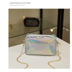 Sac à main soirée doré brillant